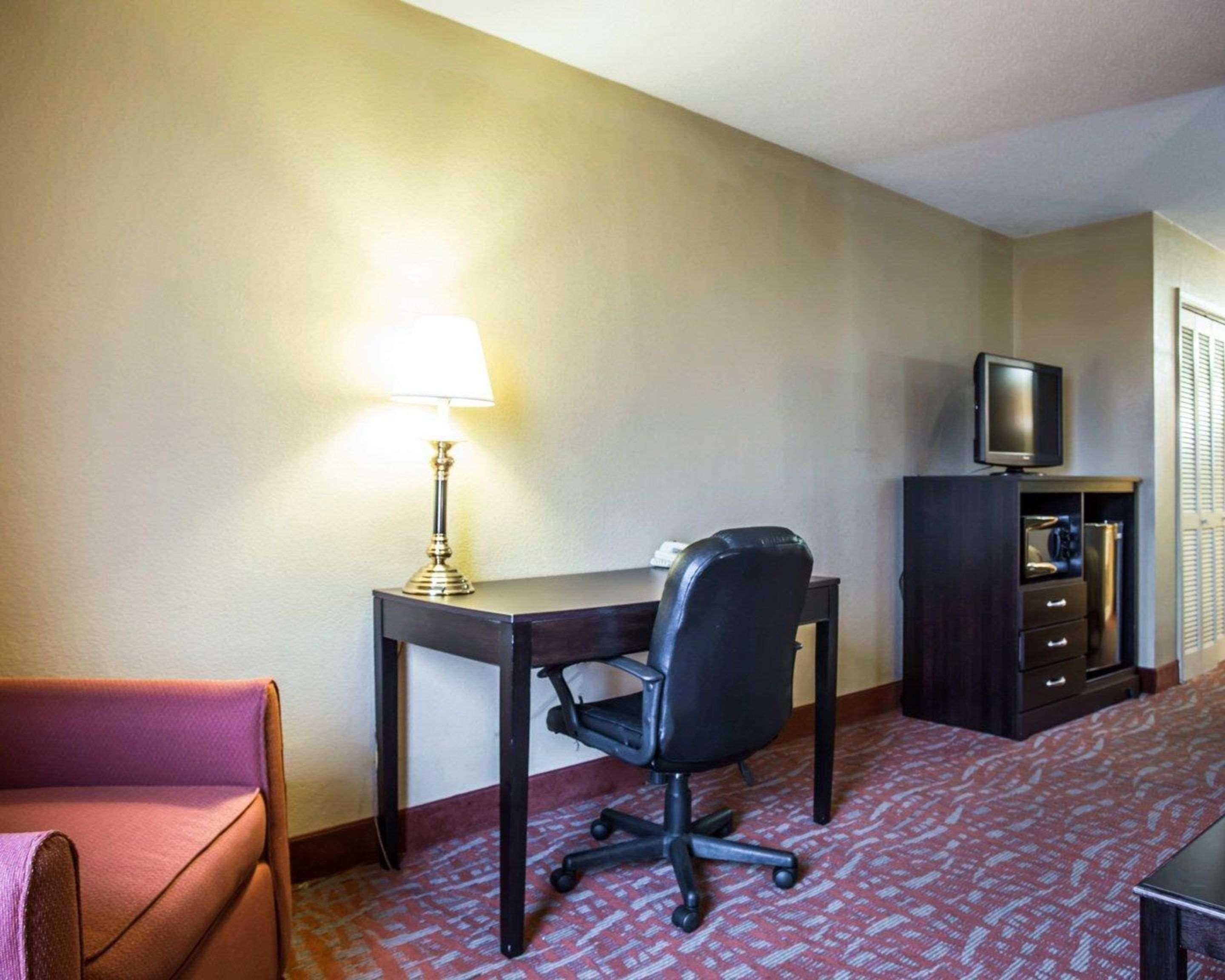 Quality Inn & Suites มอนโร ภายนอก รูปภาพ